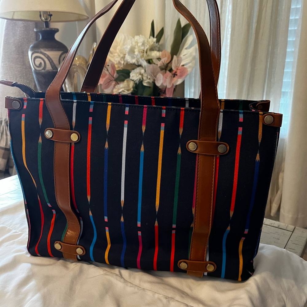 Antik Kraft bag. Shoulder strap and double handles.
